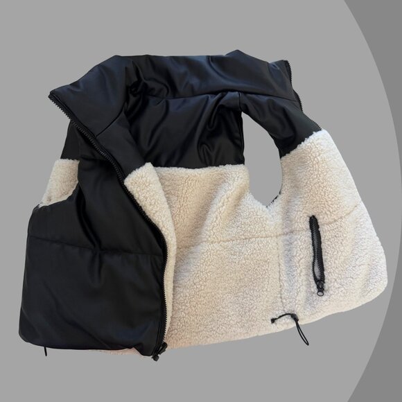 Reversible Black & Cream Sherpa Kids Vest - Picture 3 of 4